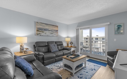 Sea Coast Gardens III 509 4