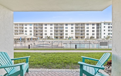 Sea Coast Gardens III 109 2