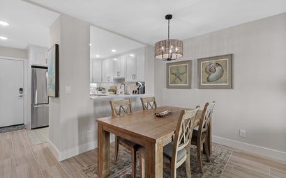 Sea Coast Gardens III 111 8