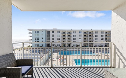 Sea Coast Gardens II 307 2