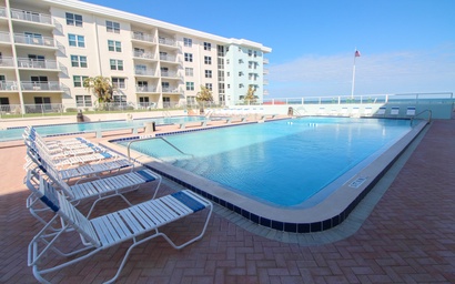 Sea Coast Gardens III 108 5