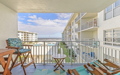 Sea Coast Gardens III 316 2