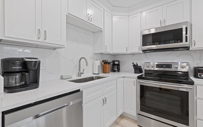 Colony Beach Club 235 10