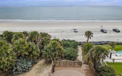 Decked Out House On Hill St 3