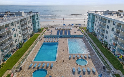 Sea Coast Gardens II 207 4