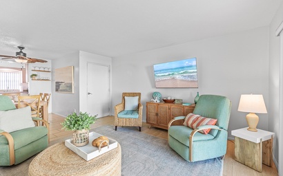 Colony Beach Club 121 7