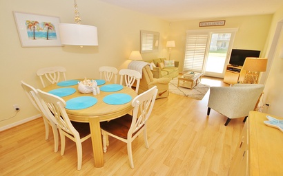 Sea Coast Gardens II 114 8