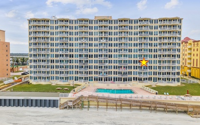 The Shores Club 402 6