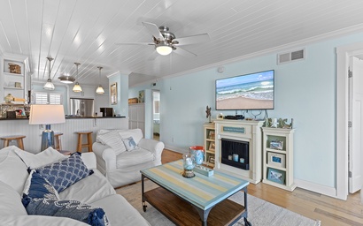 Sea Coast Gardens II 513 8