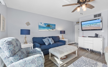 Colony Beach Club 237 5