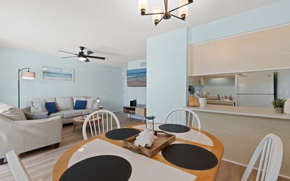 Colony Beach Club 207 10