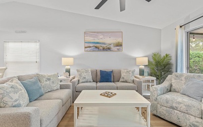 Tranquil Tides Beach House 6