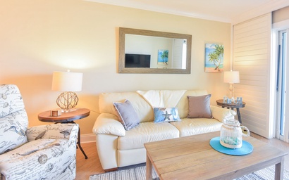 Sea Coast Gardens II 105 7