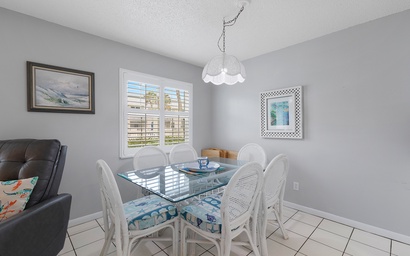 Colony Beach Club 132 10