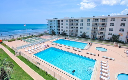 Sea Coast Gardens II 410 6