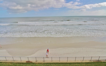 Sea Coast Gardens III 302 3