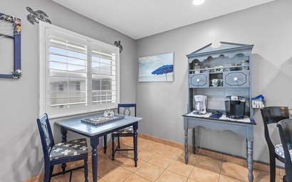 Colony Beach Club 210 9