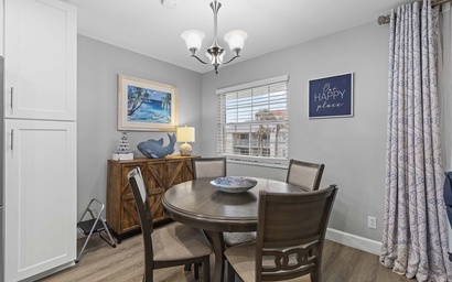 Colony Beach Club 233 10