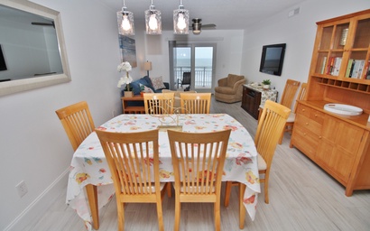 Sea Coast Gardens III 302 6