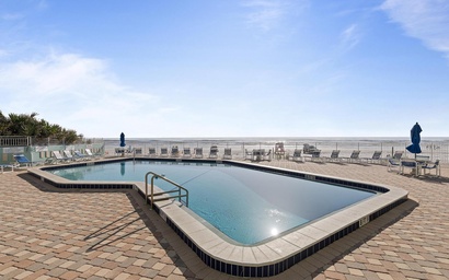 Coronado Towers 104 5