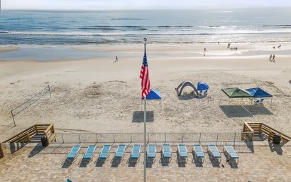 Sea Coast Gardens II 207 5