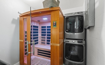 Aqua Beach Bungalow 4