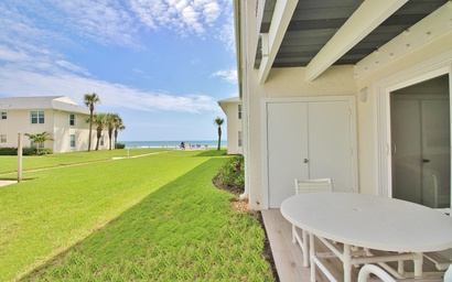 Colony Beach Club 121 2