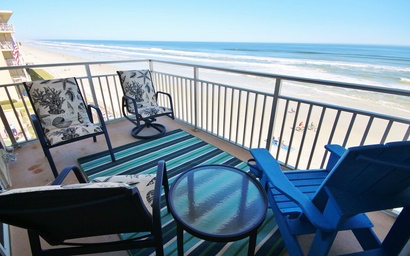 Sea Coast Gardens III 406 2