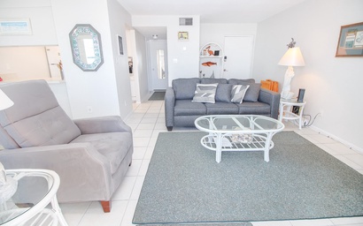 Colony Beach Club 126 9