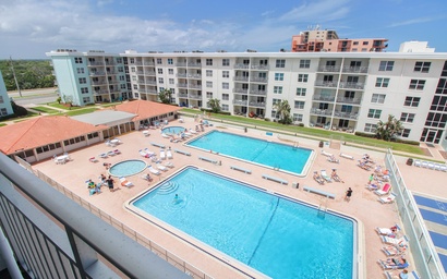 Sea Coast Gardens III 507 3