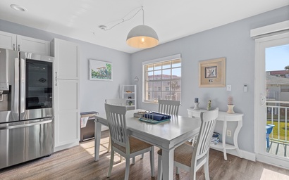 Colony Beach Club 237 9