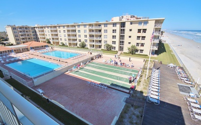 Sea Coast Gardens III 406 3