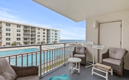 Sea Coast Gardens III 209 2