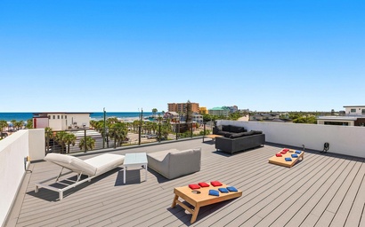Rooftop at 202 3