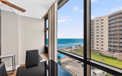 Oceanside Inn 606