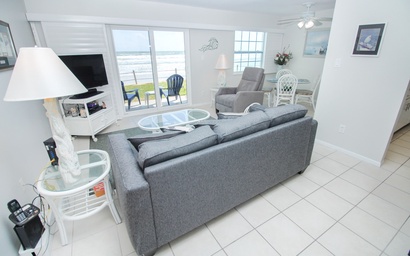 Colony Beach Club 126 2