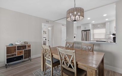 Sea Coast Gardens III 111 7