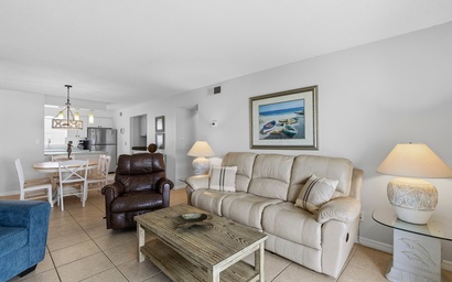 Colony Beach Club 120 9