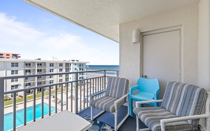 Sea Coast Gardens III 509 2