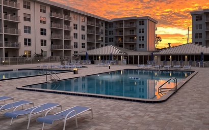 Sea Coast Gardens III 316 4