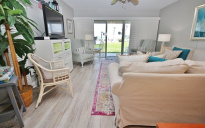 Chateau by the Sea 13C 8