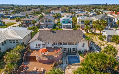 Decked Out House On Hill St 2