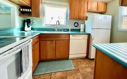 Sea Coast Gardens III 101 10