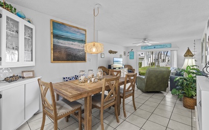 Colony Beach Club 139 9