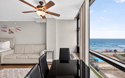 Oceanside Inn 606 4