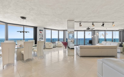 Sherwin Condominium 1801
