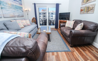 Sea Coast Gardens III 409 2