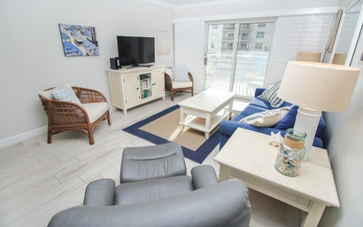 Sea Coast Gardens II 211 8