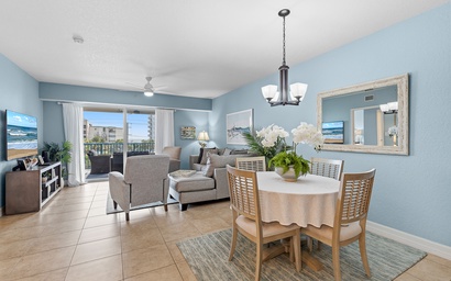 Oceanwalk 12-402 2