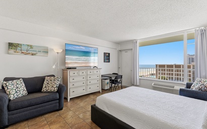Daytona Beach Club 611 8